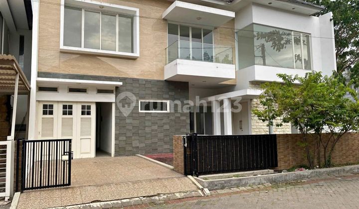 Disewakan Rumah Baru Gress Pantai Mentari Cluster Hampton