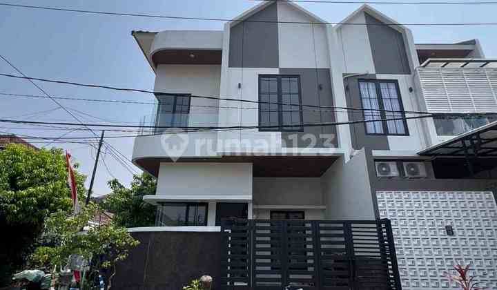 RUMAH BARU GRESS 2 LANTAI RUNGKUT MAPAN RUMAH BARU GRESS 2 LANTAI RUNGKUT MAPAN