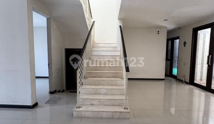 FOR RENT: SUNSHINE BEACH HOUSE 2