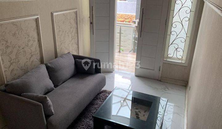 Rumah Darmo Hill Bangunan 3 Lantai Full Furnish Interior 2
