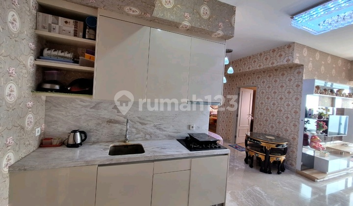 DIJUAL APARTEMEN THE PEAK 2 BEDROOM FULL FURNISH Tunjungan Plaza 1