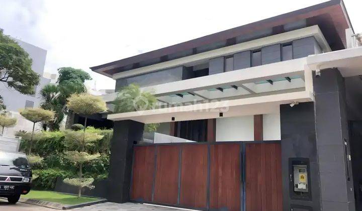 Rumah Full Marmer Golf View Graha Famili Blok W  1