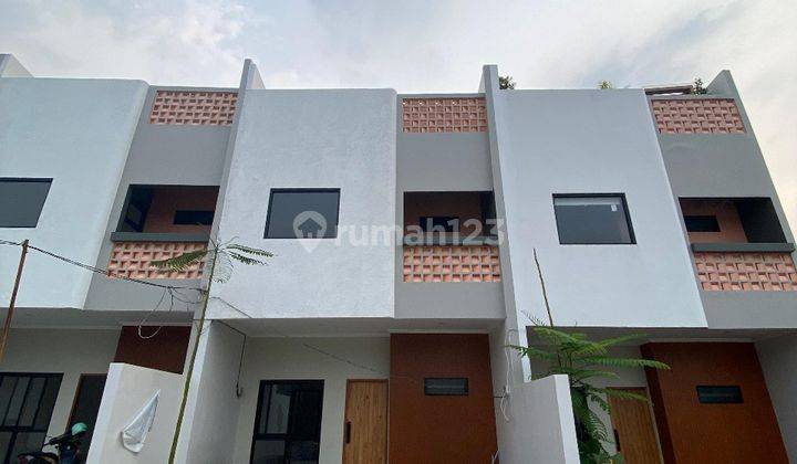 Rumah Brand New, Minimalis dalam Cluster di Pondok Cabe 2