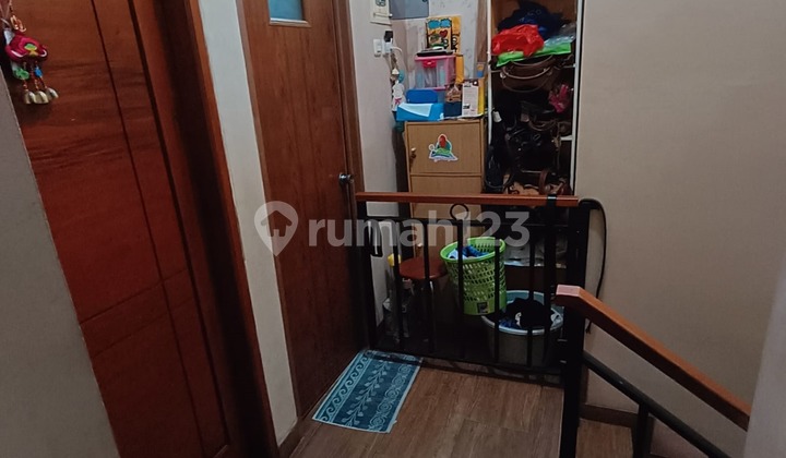 Turun Harga. Rumah 2 Lantai. Fully Furnished. Bebas Banjir di Bintaro Terrace, Jl H  Sawil, Parigi Lama, Pondok Aren 2