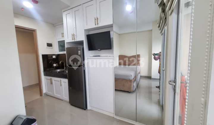 For Rent Studio Type Fully Furnished Apartment at B Residence Bsd City. Tulip Tower. Facing Ice Bsd. 2