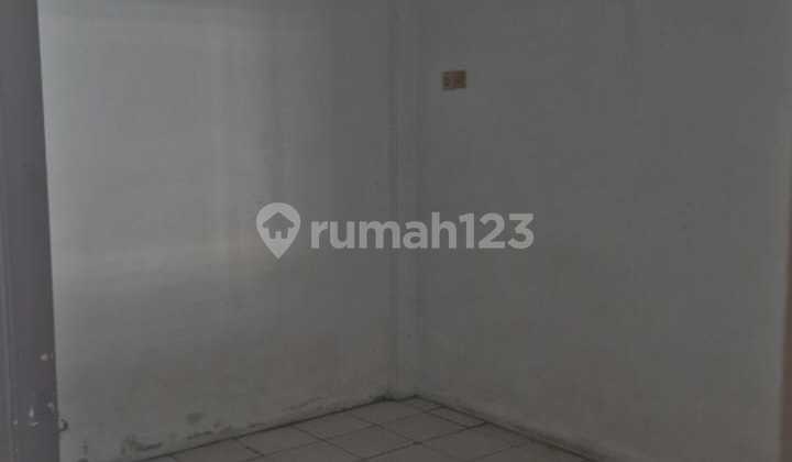 For Sale And/Or For Rent 3 and a Half Story Shop House on Ciledug Raya Street, Kreo, Ciledug 2