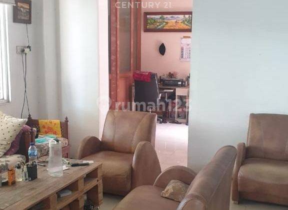 ruang tamu dijual rumah hommy 2 lt