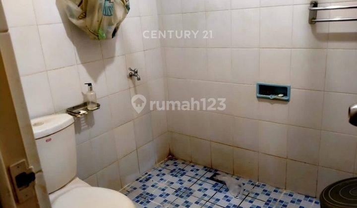 kamar mandi rumah cantik 1 lantai furnished