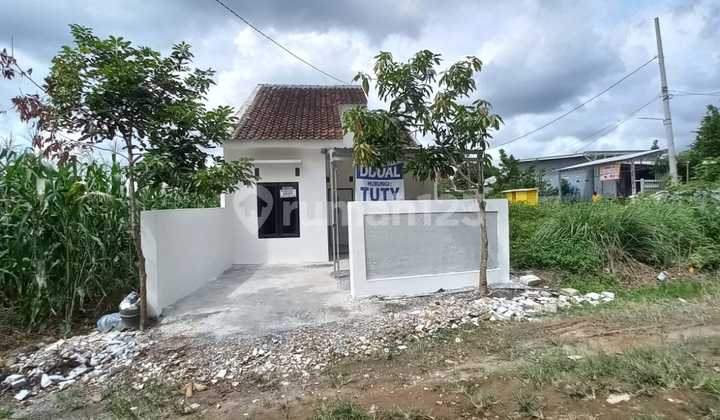 Ready-to-Live House in Mijen, Semarang 2