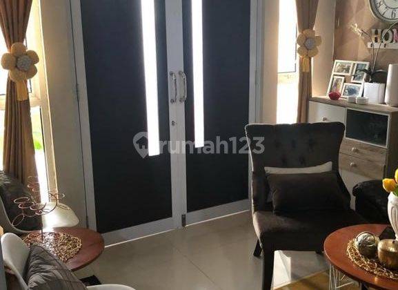 Rumah 2 Lantai Bagus Furnished SHM di Villa Bekasi Indah 2, Bekasi C0023 2