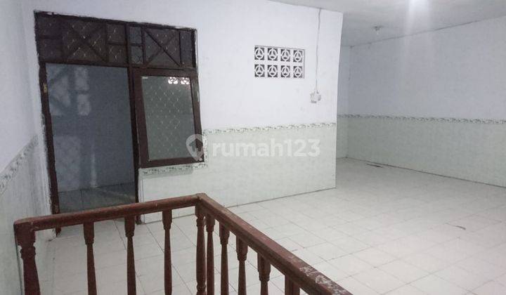 Rumah Bagus Unfurnished SHM di Duta Harapan , Bekasi B0943 2