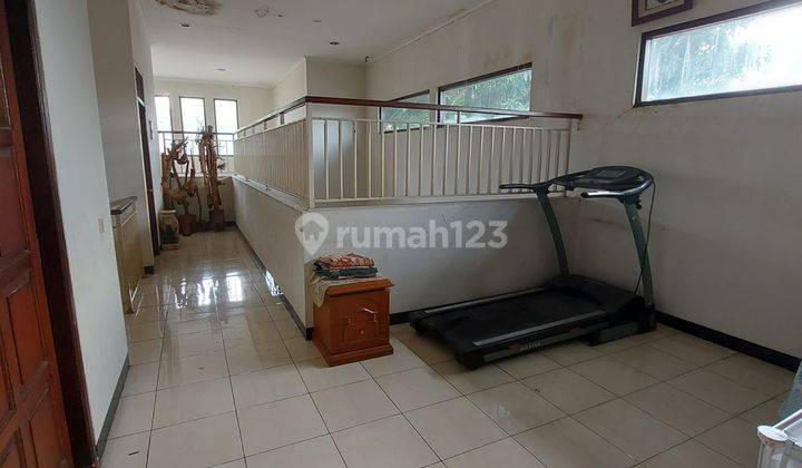 Rumah 2 Lantai Bagus Semi Furnished SHM di Kp Dukuh, Jakarta Timur b0341  1