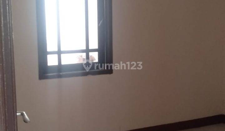 Rumah Bagus Unfurnished SHM di Harapan Indah, Bekasi B0914 2