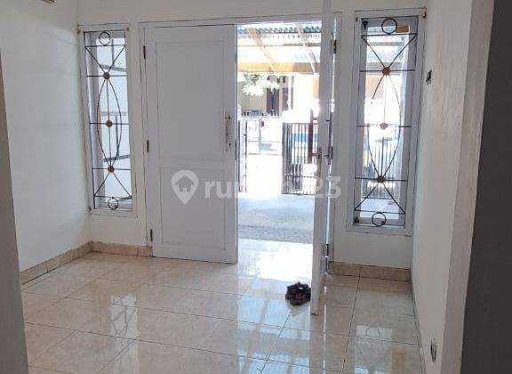 Rumah Kontrakan 2 Lantai Bagus Unfurnished SHM di Telaga Mas, Bekasi B1179 2