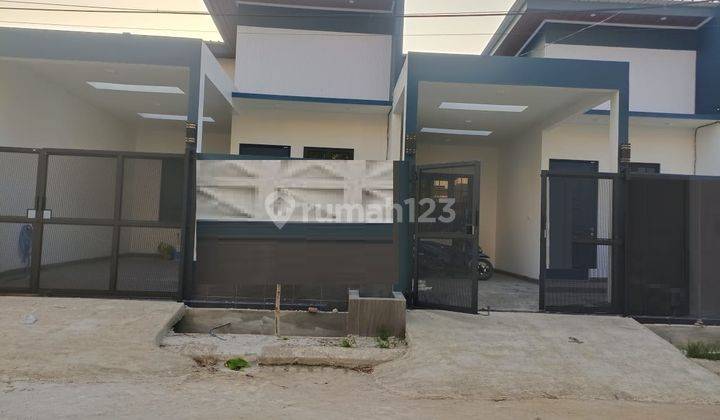 Rumah Baru Unfurnished SHM di Harapan Indah, Bekasi b0945  1