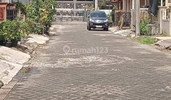 Rumah Bagus Unfurnished SHM di Taman Harapan Baru , Bekasi C0040 2