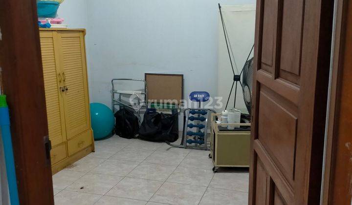 Rumah 2 Lantai Bagus Unfurnished SHM di Permata Hijau Permai , Bekasi B0989 2