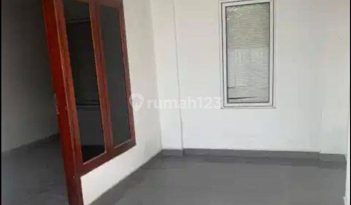 Rumah 2 Lantai Bagus Unfurnished SHM di Pondok Ungu Permai Sektor V , Bekasi B0937 2