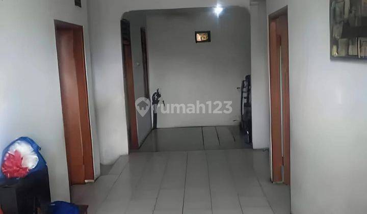 Rumah 2 Lantai Bagus Unfurnished SHM di Taman Wisma Asri , Bekasi B0912 2