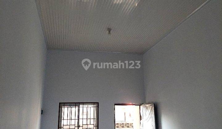 Rumah Bagus Unfurnished SHM di Harapan Indah , Bekasi B0759 2