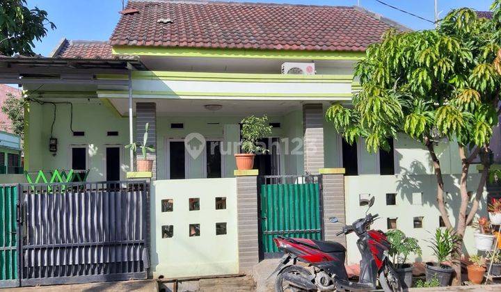 Rumah Bagus Unfurnished SHM di Villa Mutiara Gading 3 , Bekasi C0060 1