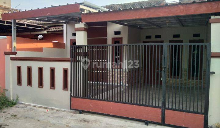 Rumah Kontrakan Bagus Semi Furnished SHM di Taman Harapan Baru , Bekasi B0055 1