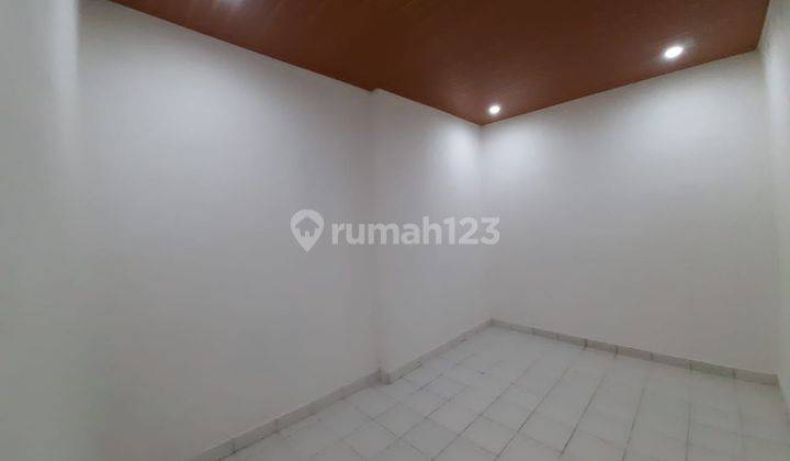 Rumah Kontrakan Bagus Unfurnished SHM di Harapan Indah Bekasi, Bekasi B0051 2