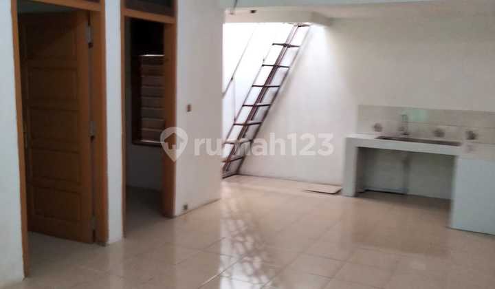 Rumah 1,5 Lantai Siap Huni di Sunter Agung, Jakarta Utara