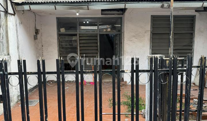 Rumah Tua Hitung Tanah Di Sunter Agung, Jakarta Utara