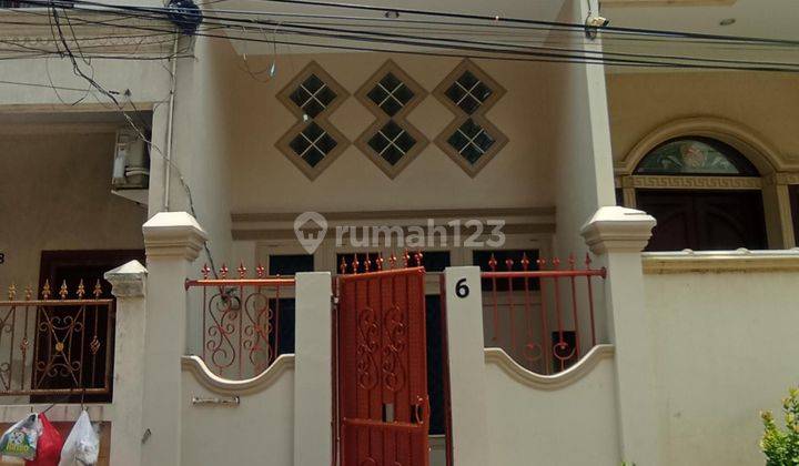 Rumah 4 Lantai Row Jalan 2 Mobil Di Pademangan, Jakarta Utara 1