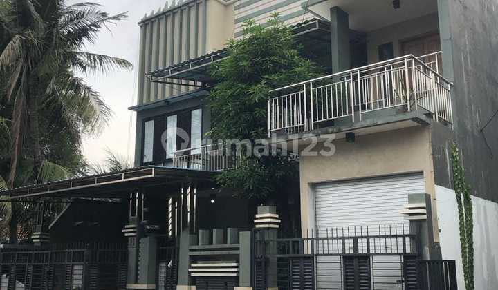 Beautiful 2.5-Story Ready-to-Live House in Cempaka Putih, Central Jakarta 2