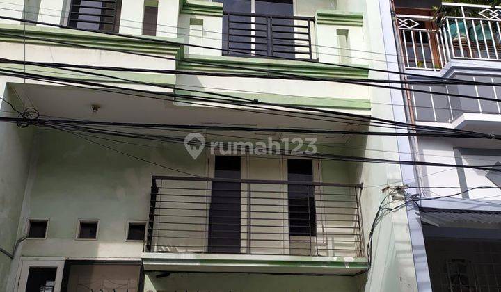 Rumah 2.5 Lantai Di Pademangan, Jakarta Utara 1