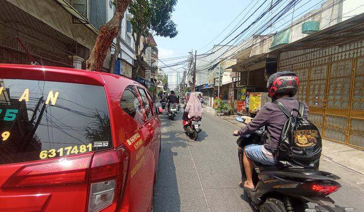 Disewakan Kios Lokasi Strategis di Pademangan, Jakarta Utara 2