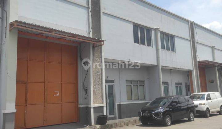 Gudang Gandeng Kantor Tangerang Kota Siap Pakai  1