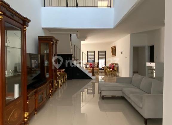 Rumah Modern Classic Full Furnished Siap Huni di BSD Giri Loka Tangerang
