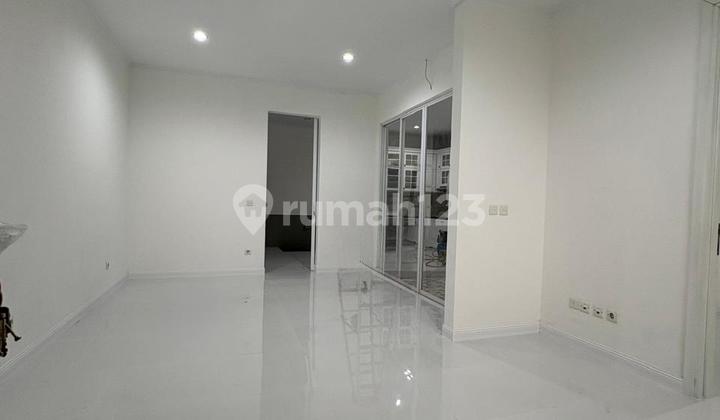 Dijual Rumah Renovasi Total - Siap Huni di The Icon - Bsd City 2