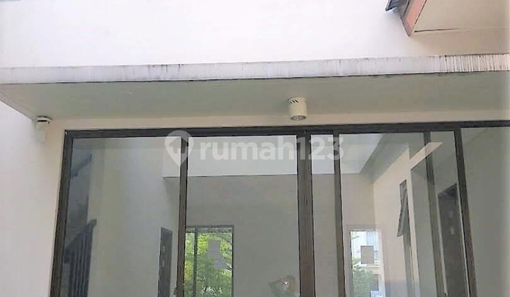 Dijual Rumah Rapi Siap Huni Hadap Taman di Prestigia Bsd City Dijual Rumah Rapi Siap Huni Hadap Taman di Prestigia Bsd City