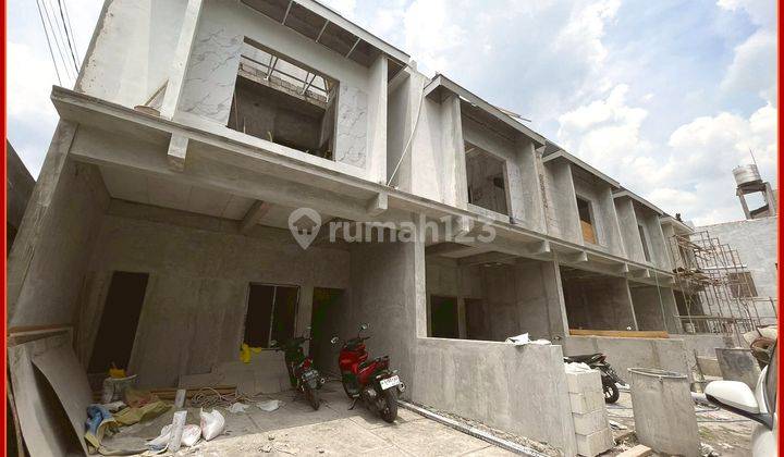 Dp 30 Rumah Baru Dijual Furnish Dekat Balaikota Jogja 2