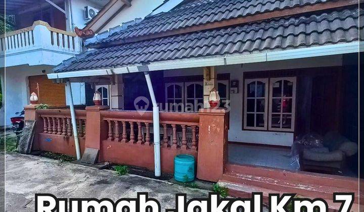 Dijual Murah Rumah di Komplek Banteng Jakal 2