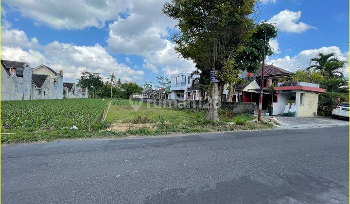 Pinggir Jl Ngalangan Jakal, Tanah Usaha, Siap Ajb 2