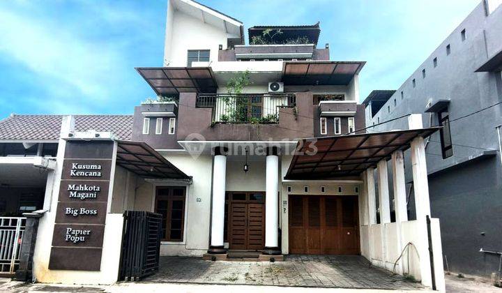 Rumah 3 lantai Dekat STPN YKPN Jogja, Full Furnish 1