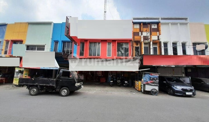 For Sale: 3-Story Row House (Ruko) in a Prime Location Facing Main Road, Highly Strategic and Densely Populated Area 1