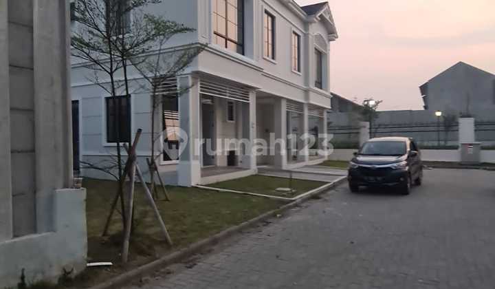 Dijual Rumah Semi Furnish dikawasan Lavon Swancity Tangerang dijual dengan Harga Menarik 2