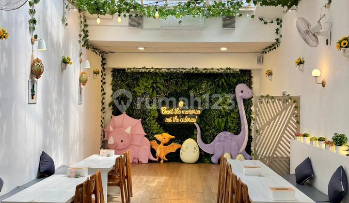 Disewakan Ruko Full Furnish Cocok untuk Cafe atau Restaurant Lokasi Strategis Dekat Sekolah dan Mall