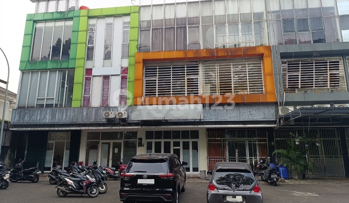 For Rent: Shophouse in Modernland Tangerang Area, Suitable for Office Use