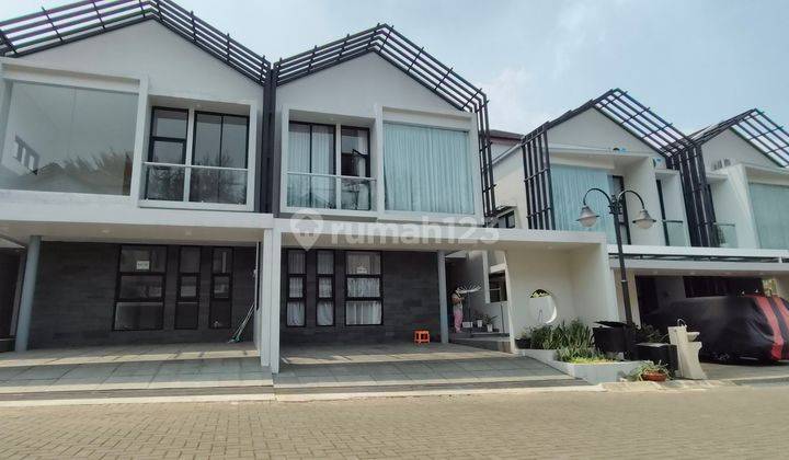 Rumah Minimalis Ada Kolam Renang Di Bandung Utara 1