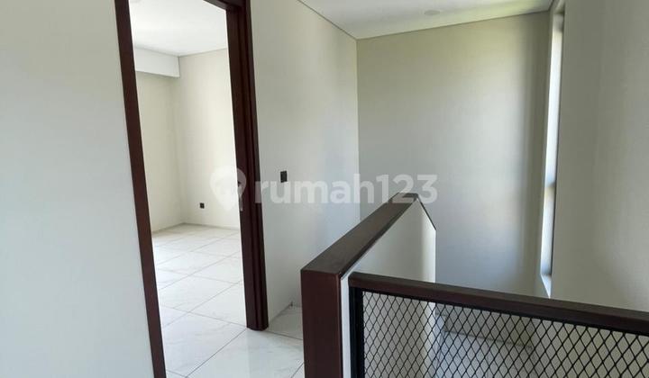 Rumah Cantil Siap Huni untuk Pasangan Muda di Kota Baru Parahyangan