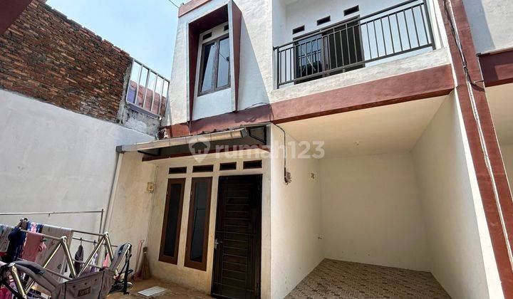 Unfurnished House Jagakarsa By Travelio 1