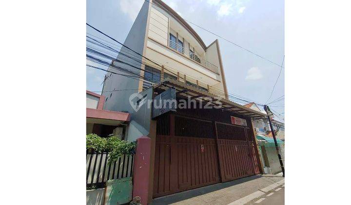 Unfurnished House Cideng Gambir By Travelio 1