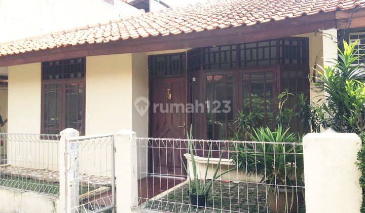 Unfurnished House At Warung Jati Barat 1 By Travelio 1